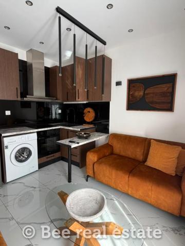 231101016-464