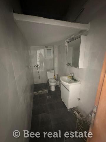 231101082-1151