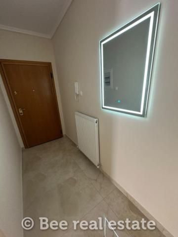 231101082-1163