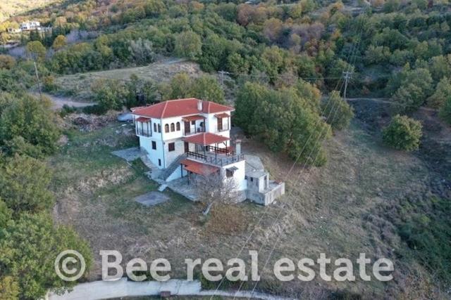 Μονοκατοικία 293 τ.μ. · φωτογραφία 1