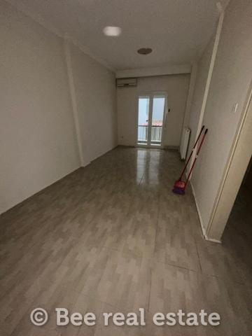 231101082-1145