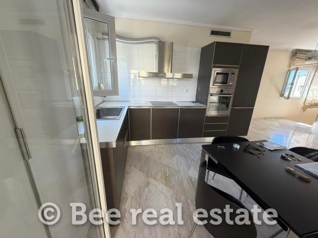 231071035-776
