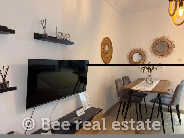 231001039-757