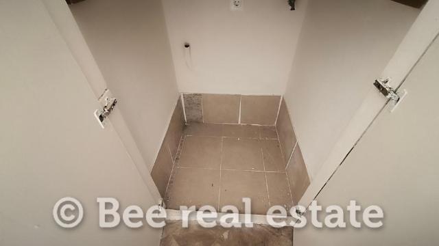 231071017-1467