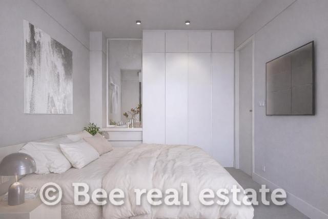 231101001-764