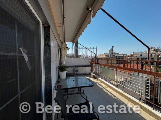 231001039-736