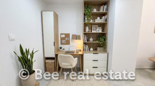 291014-76